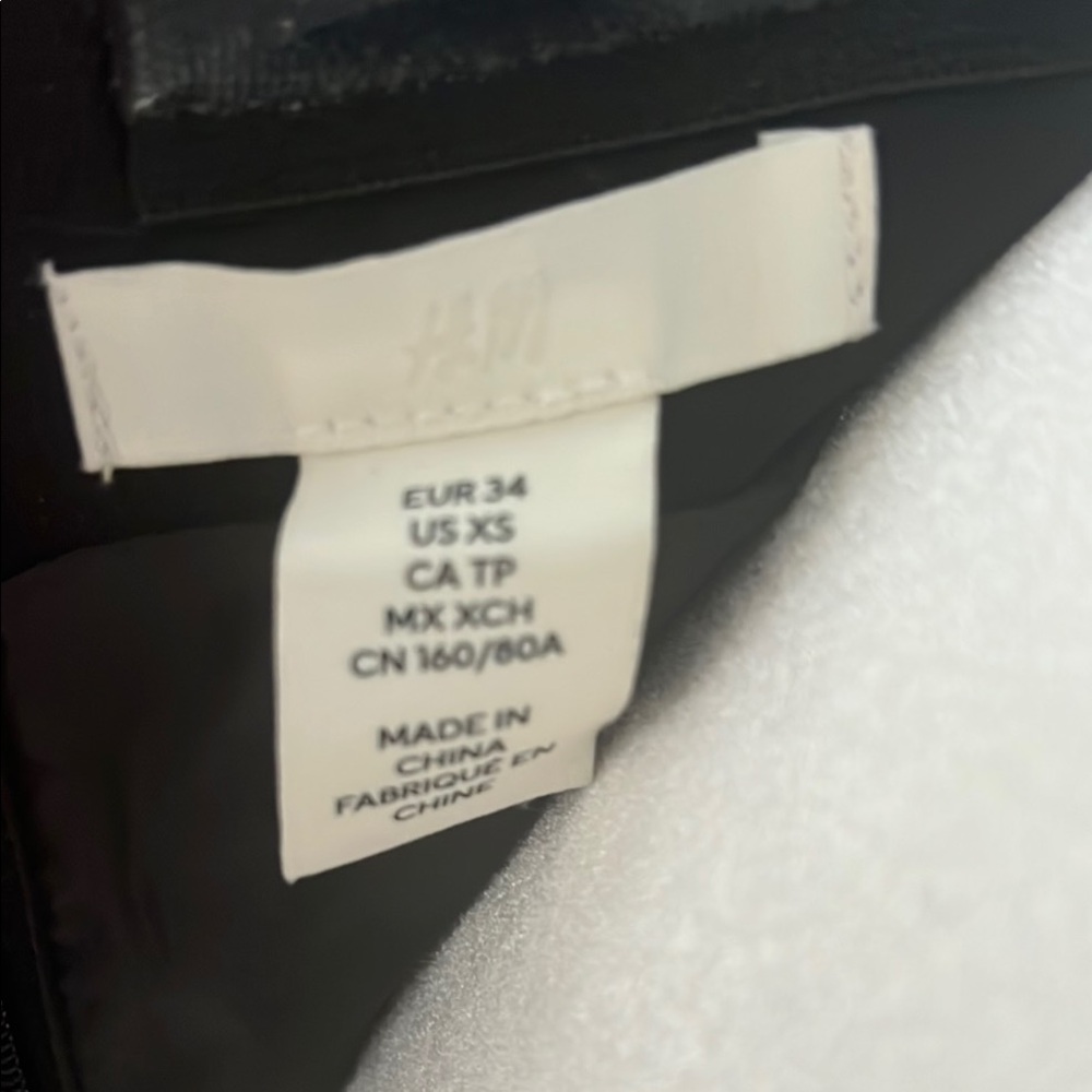 H&M Black Strapless Tuxedo Dress - XS - Picture 3 of 6